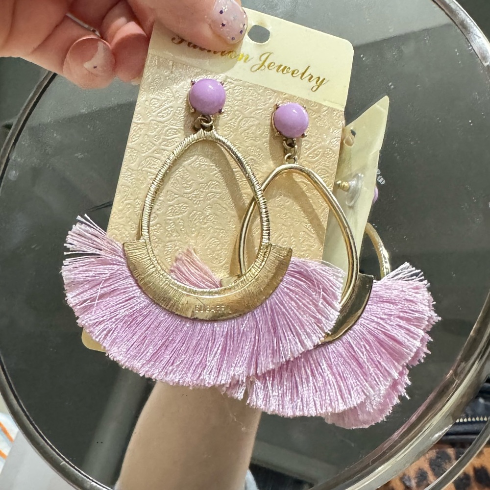 Bundle 4 Pcs Statement Earrings Collection - image 2